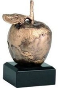 Statuetka Tryumf RTY1105BR brązowa jabłko ekologia