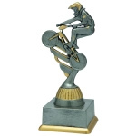 Statuetka odlewana srebrna, sportowy  SS1828-02