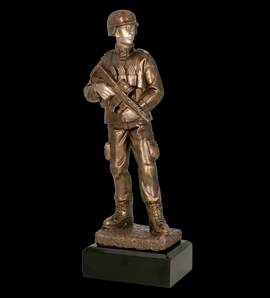 Statuetka odlewana - żołnierz